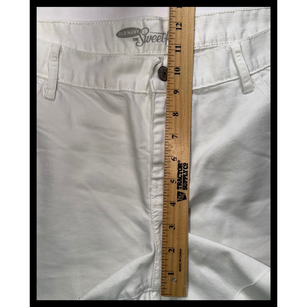 Old Navy The Sweetheart Denim Shorts Womens 14 White Cuffed Casual Summer - Picture 6 of 8